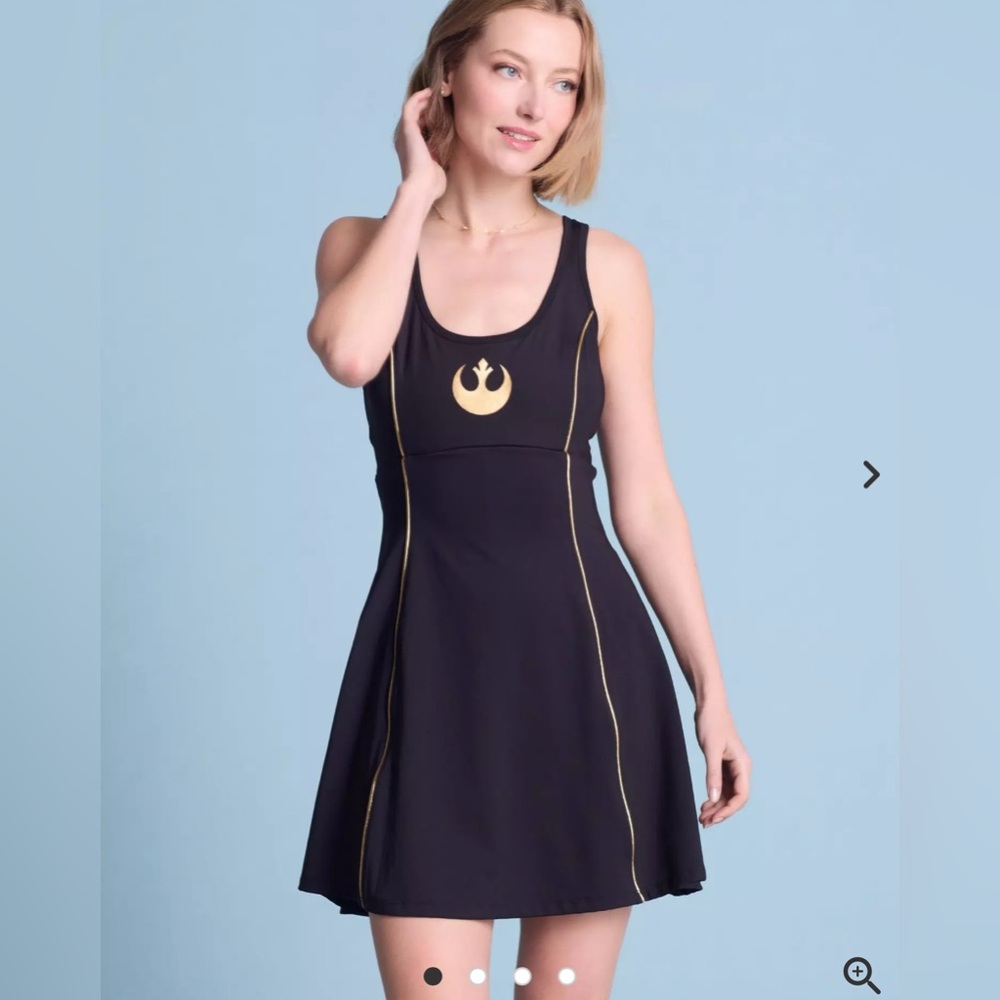 Boxlunch Disney Star Wars Gold Rebel Logo